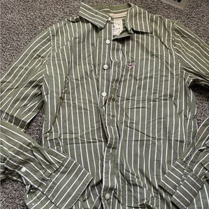 Hollister Men's Green Striped Shirt
